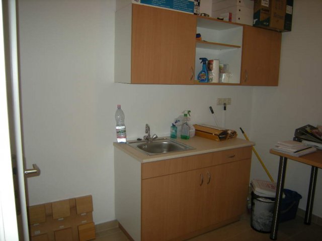 Eladó üzlethelyiség, Kecskeméten 52 M Ft, 1 szobás