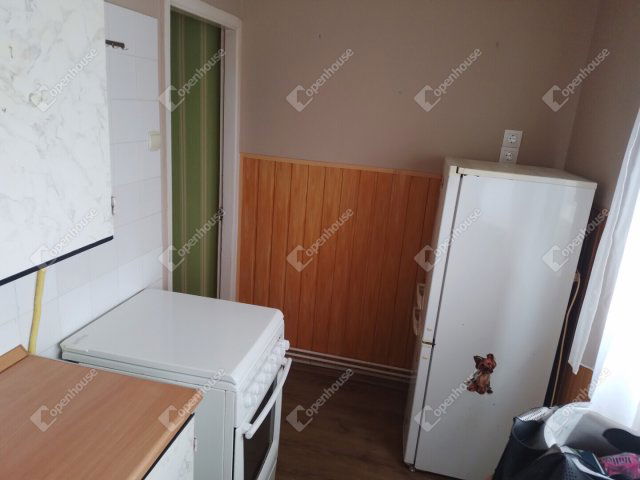 Eladó panellakás, Békéscsabán 19.5 M Ft, 1 szobás