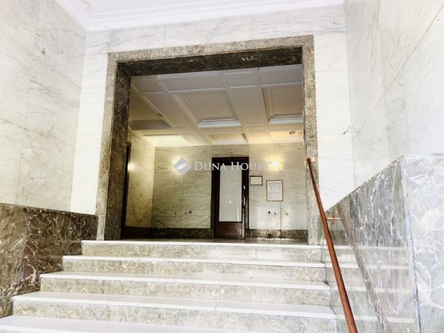 Kiadó téglalakás, albérlet, Budapesten, I. kerületben, 1 szobás