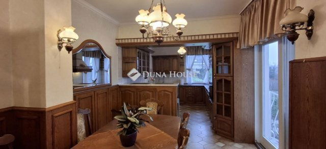 Kiadó családi ház, albérlet, Taksonyon 550 E Ft / hó, 5 szobás