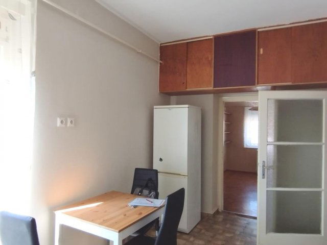 Kiadó téglalakás, albérlet, Kaposváron, Zárda közben