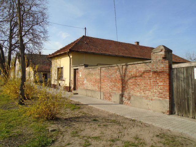 Eladó családi ház, Tiszakécskén 21.9 M Ft, 2 szobás