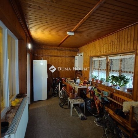 Eladó családi ház, Pilisen 89.5 M Ft, 4 szobás