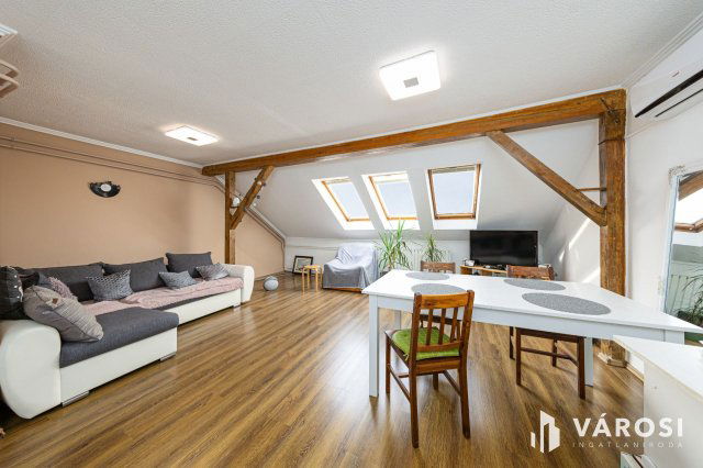 Eladó téglalakás, Szegeden 69.9 M Ft, 3 szobás