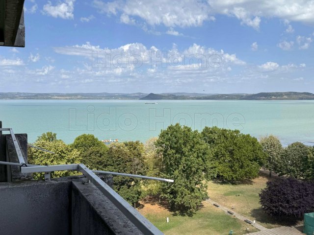 Eladó nyaraló, Balatonföldváron 55 M Ft, 1 szobás