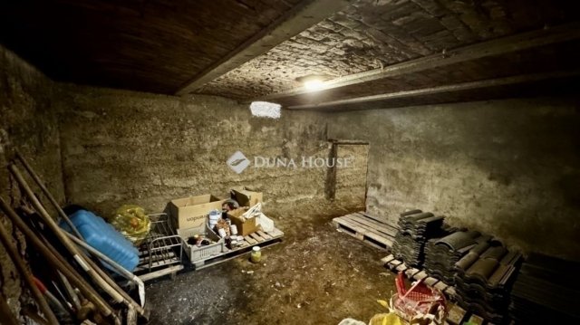 Eladó családi ház, Szigetszentmiklóson 73.5 M Ft, 3 szobás