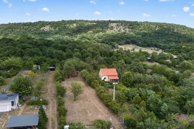 Eladó telek, Bajon 10 M Ft / költözzbe.hu