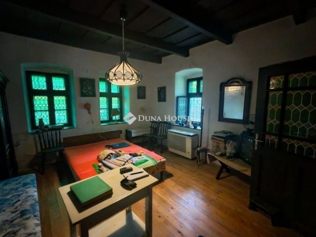 Eladó családi ház, Bényén 30.9 M Ft, 2 szobás