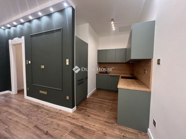 Eladó téglalakás, Budapesten, II. kerületben 98.5 M Ft, 3 szobás