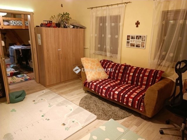 Eladó családi ház, Budapesten, XVIII. kerületben 84 M Ft