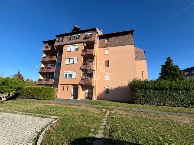 Eladó téglalakás, Szombathelyen 55 M Ft, 2+1 szobás