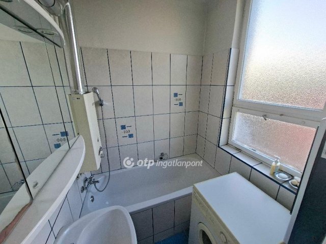 Eladó téglalakás, Budapesten, XVI. kerületben 66.99 M Ft