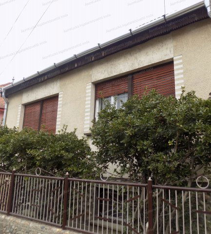 Eladó családi ház, Kaposváron 39 M Ft, 3+2 szobás