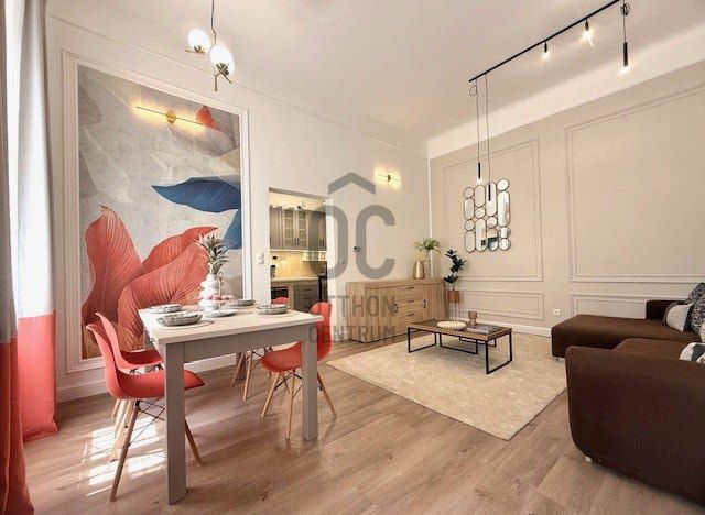 Eladó téglalakás, Budapesten, VI. kerületben 92 M Ft, 2 szobás