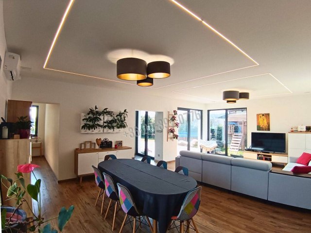 Eladó családi ház, Győrújbaráton 190 M Ft, 6 szobás