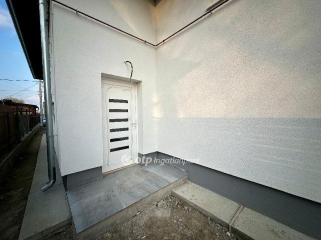 Eladó téglalakás, Tökölön 75.9 M Ft, 2+1 szobás