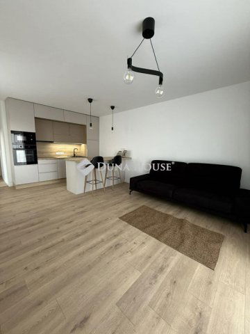 Eladó családi ház, Pécsett, Hársfa úton 89.9 M Ft, 4 szobás