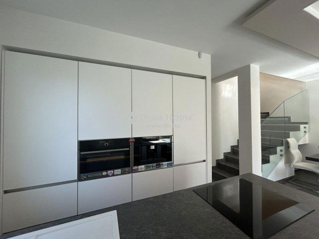 Eladó ikerház, Budapesten, XVII. kerületben 199.9 M Ft, 5 szobás