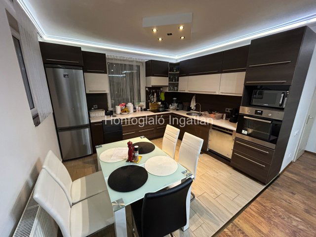 Eladó sorház, Nyíregyházán 75 M Ft, 4+1 szobás