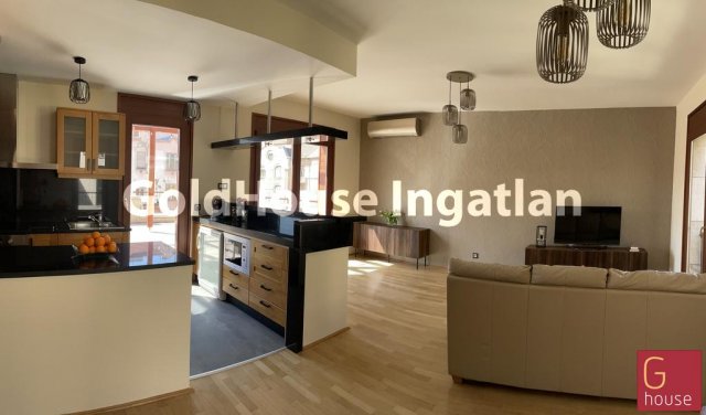 Eladó téglalakás, Budapesten, VII. kerületben, Kazinczy utcában