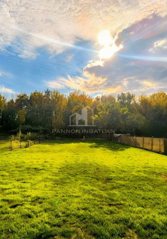 Eladó családi ház, Balatonfűzfőn 139.9 M Ft, 7 szobás