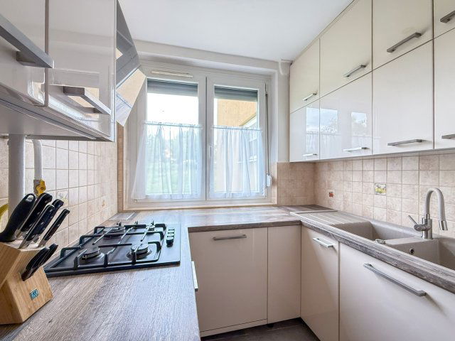 Eladó panellakás, Budapesten, III. kerületben 115.5 M Ft