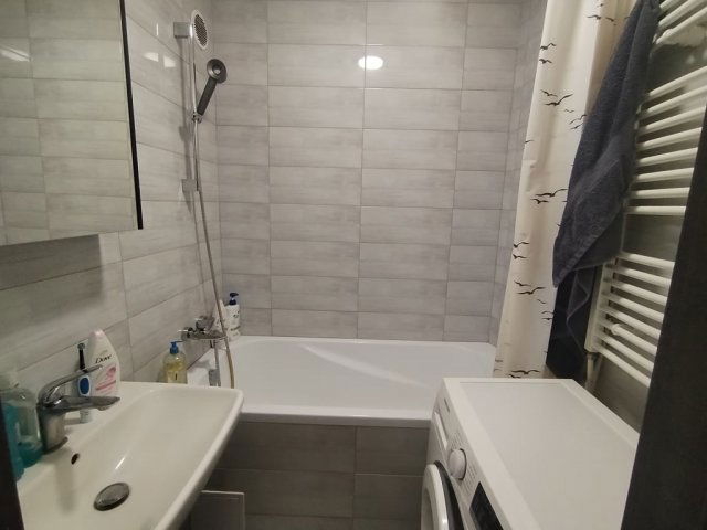 Eladó panellakás, Szegeden 45.9 M Ft, 2 szobás