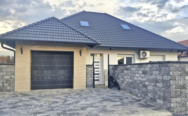 Eladó családi ház, Gyálon 149 M Ft, 4 szobás