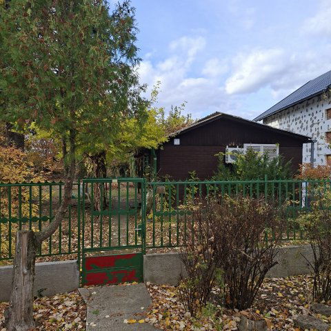 Eladó nyaraló, Szolnokon, Emese utcában 22.8 M Ft, 1 szobás