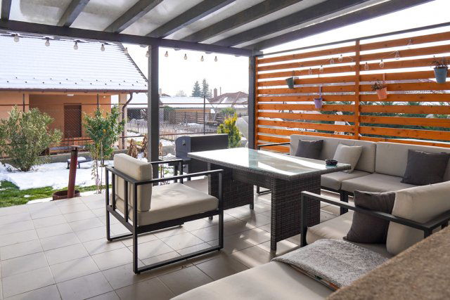 Eladó családi ház, Szigetszentmiklóson 131 M Ft, 3 szobás