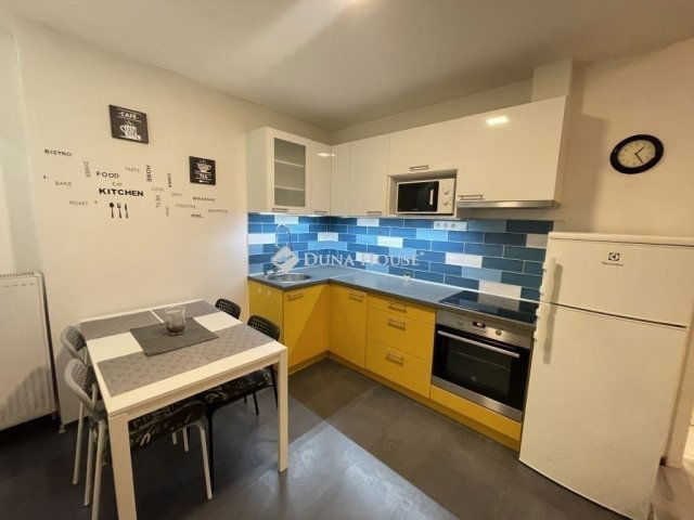 Eladó téglalakás, Budapesten, VII. kerületben 49.9 M Ft