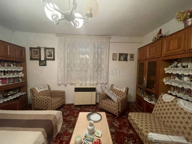Eladó sorház, Tatabányán 24.5 M Ft, 3 szobás