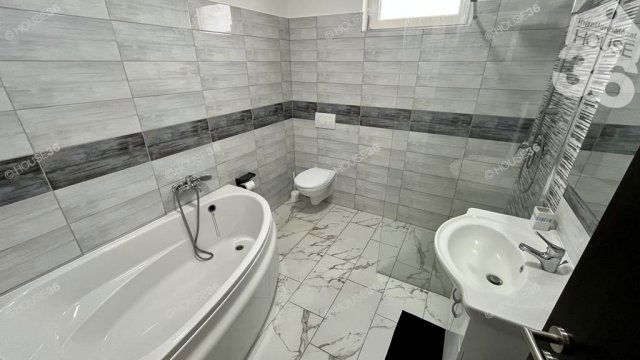 Eladó ikerház, Kecskeméten 110 M Ft, 4 szobás