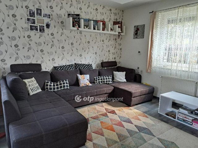 Eladó családi ház, Érden 140 M Ft, 5 szobás