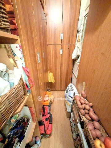 Eladó téglalakás, Budapesten, III. kerületben 79.5 M Ft