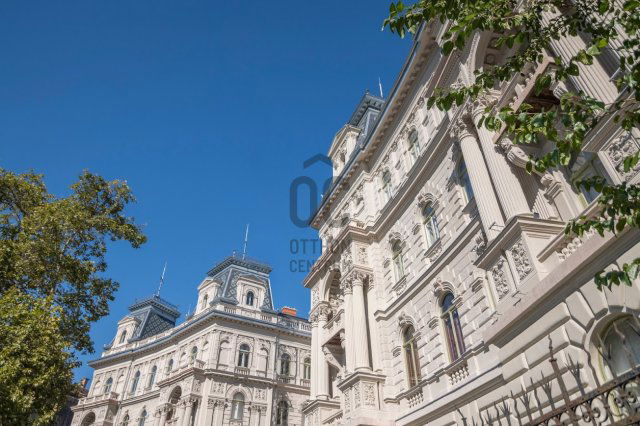 Eladó téglalakás, Budapesten, VI. kerületben, Andrássy úton