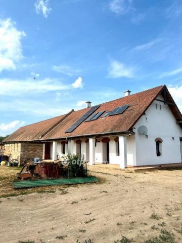 Eladó családi ház, Nemesszalókon 275 M Ft, 4 szobás