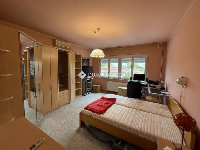 Eladó családi ház, Gyálon 194.9 M Ft, 5 szobás