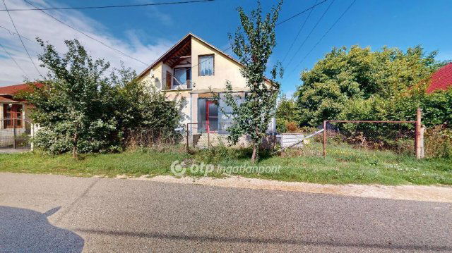 Eladó családi ház, Gesztelyben 22.9 M Ft, 3 szobás