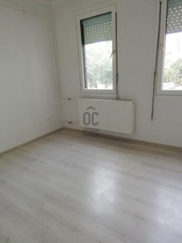 Eladó téglalakás, Zalaegerszegen 54 M Ft, 4 szobás