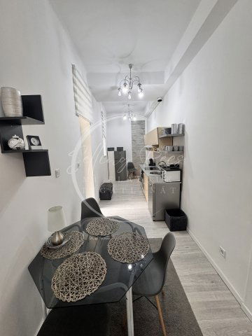 Eladó téglalakás, Pécsett, Lenke utcában 79.6 M Ft, 3 szobás