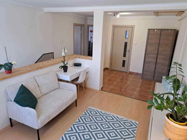 Eladó ikerház, Nyíregyházán 76.99 M Ft, 5 szobás