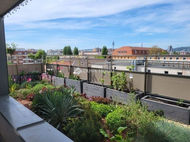 Eladó téglalakás, Budapesten, XIII. kerületben 259 M Ft