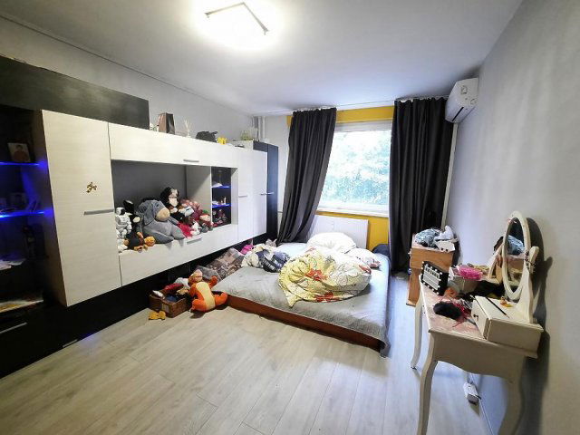 Eladó panellakás, Budapesten, XV. kerületben 72 M Ft, 2+2 szobás