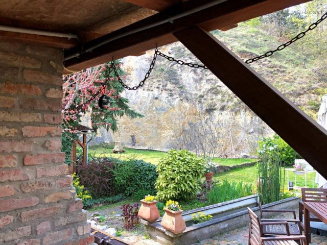 Eladó családi ház, Solymáron 149 M Ft, 4 szobás