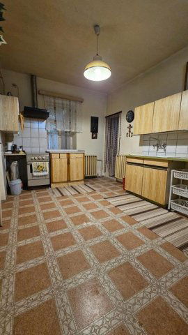 Eladó családi ház, Szihalmon 20 M Ft, 3 szobás