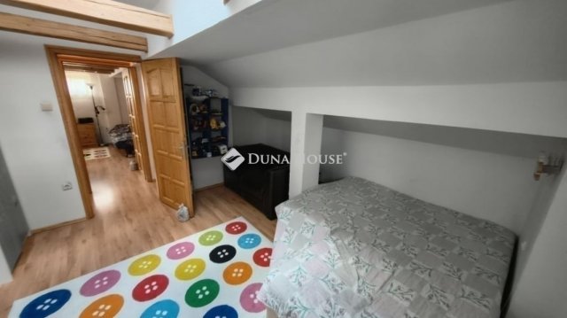 Eladó téglalakás, Kistarcsán 65 M Ft, 3 szobás