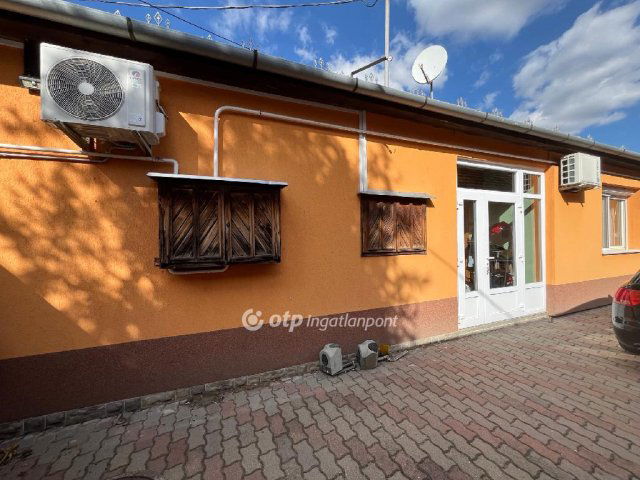 Eladó családi ház, Jánoshalmán 54.9 M Ft, 4 szobás