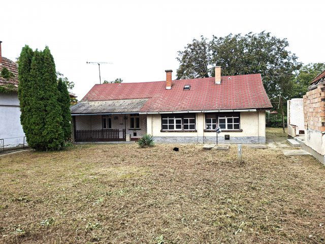 Eladó családi ház, Püspökladányban 9.9 M Ft, 2 szobás