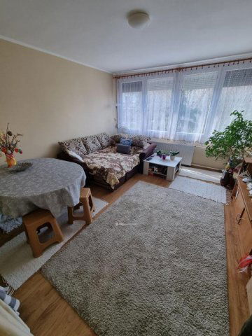 Eladó panellakás, Salgótarjánban 19.8 M Ft, 1+2 szobás